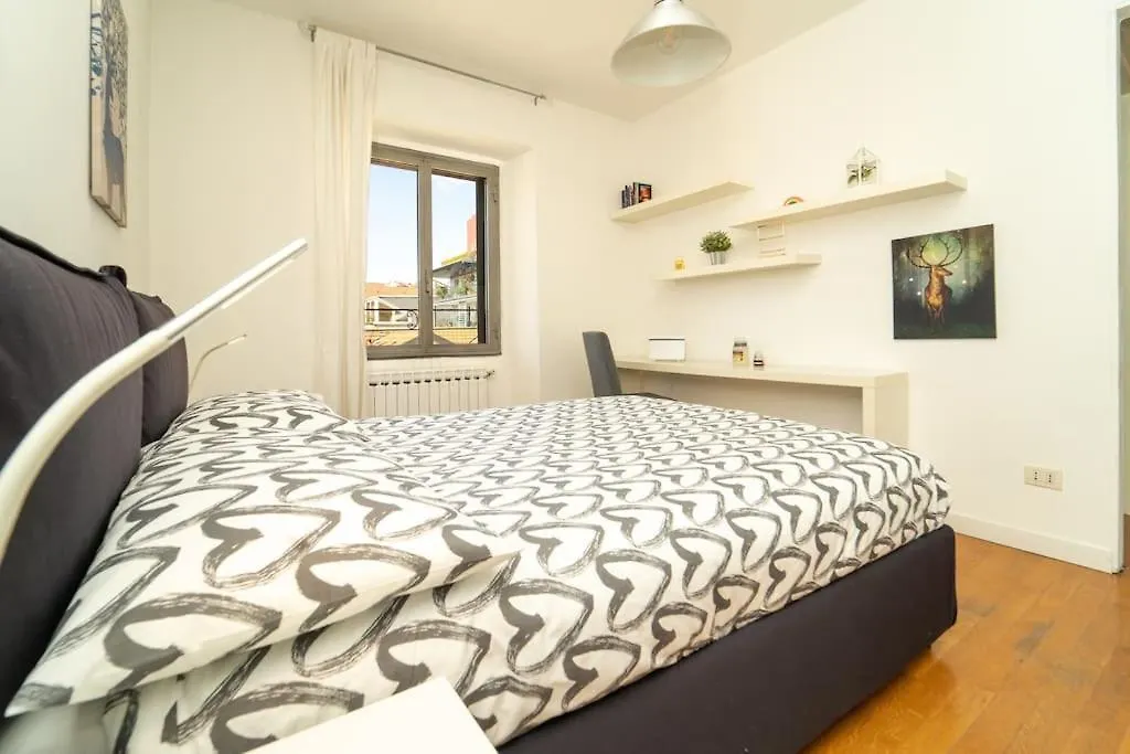Appartamento A 15 Min. Dal Duomo Mediolan Apartament