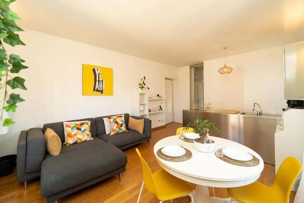 Apartament Appartamento A 15 Min. Dal Duomo Mediolan Włochy